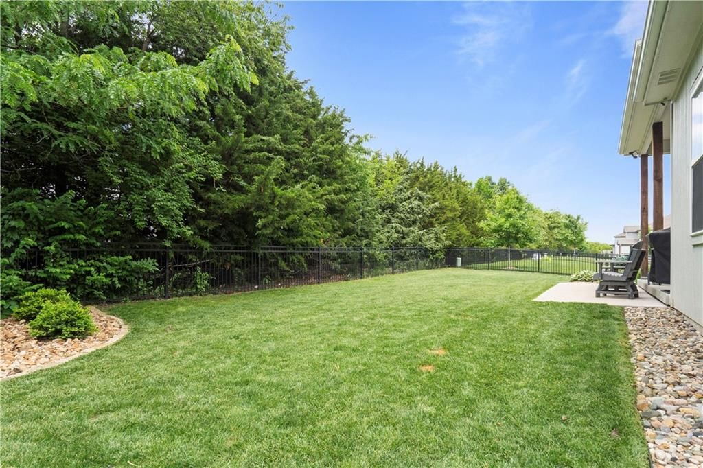 11038 Palisade Street — photo 71