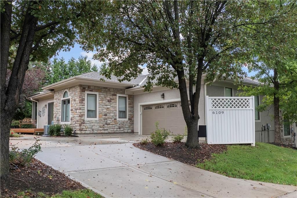 6109 W 102nd Court — photo 2