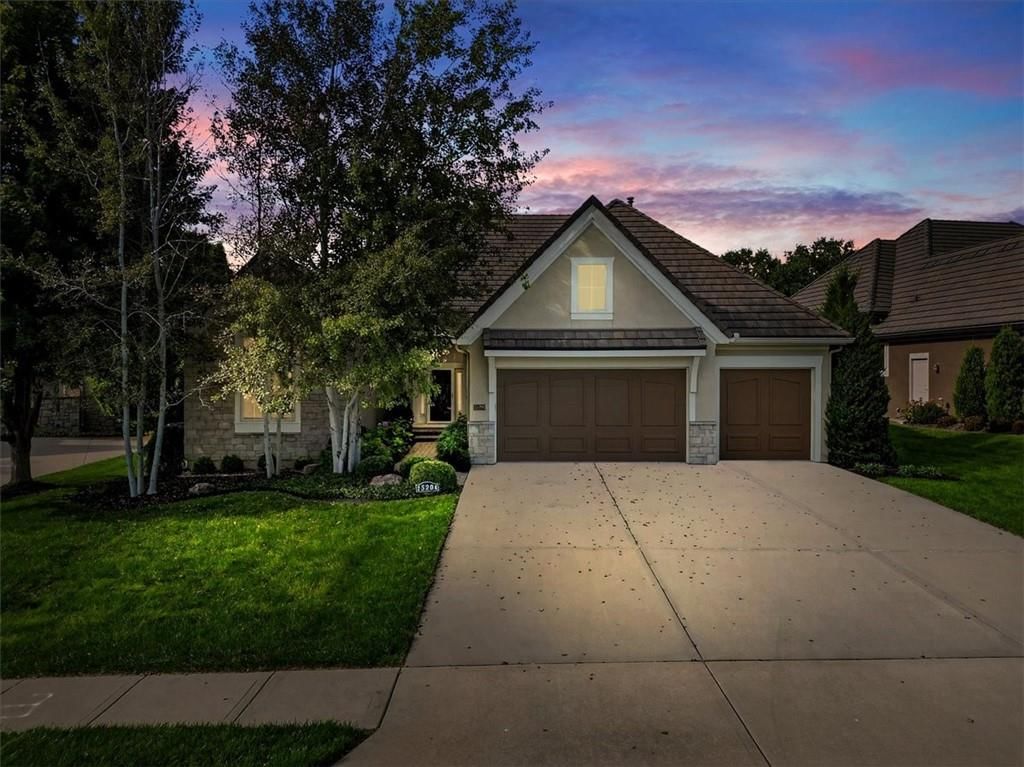 15206 CATALINA Street, Leawood, KS