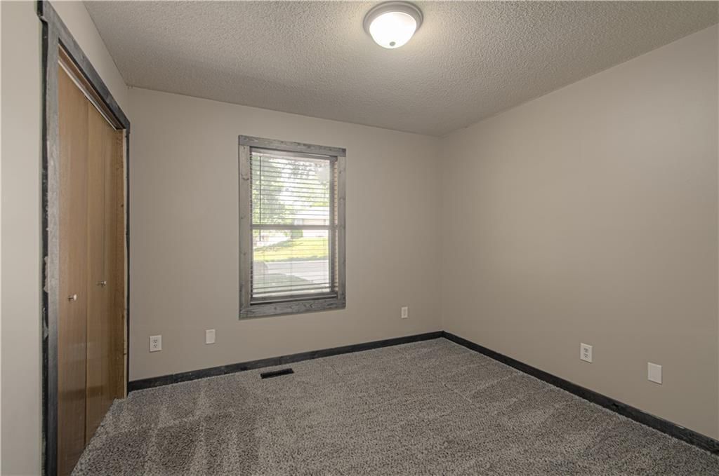 416 E Marion Street — photo 19