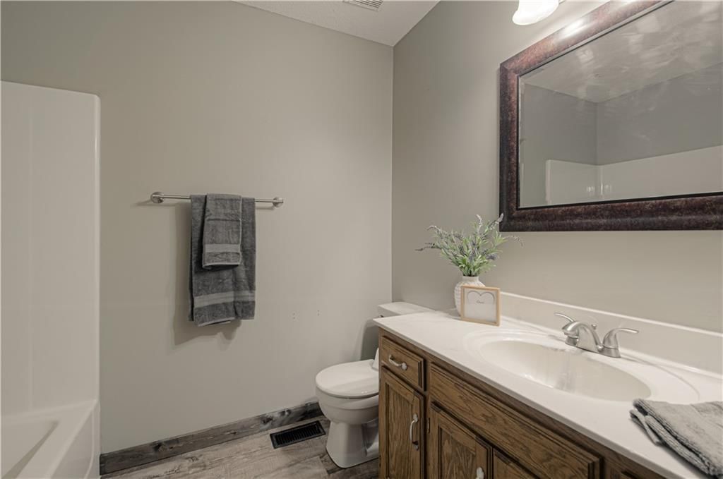 416 E Marion Street — photo 21