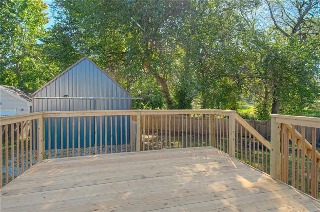 416 E Marion Street — photo 25