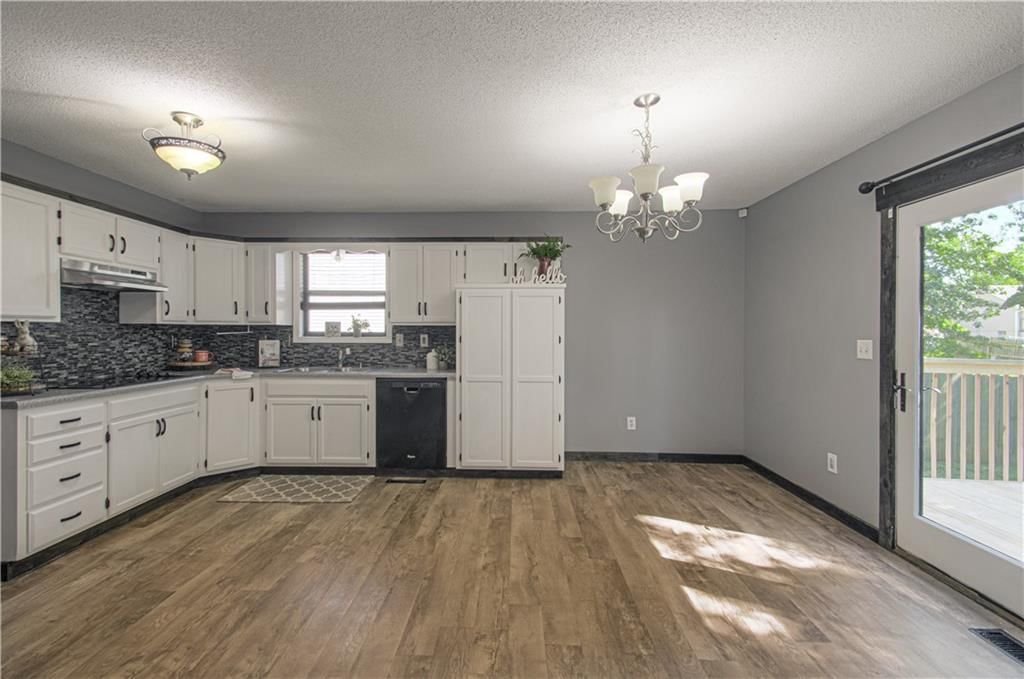 416 E Marion Street — photo 7