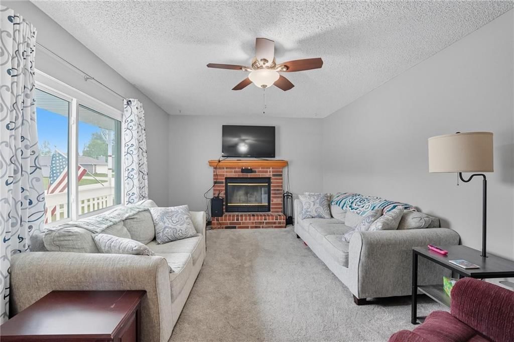 209 Cross Creek Drive — photo 3