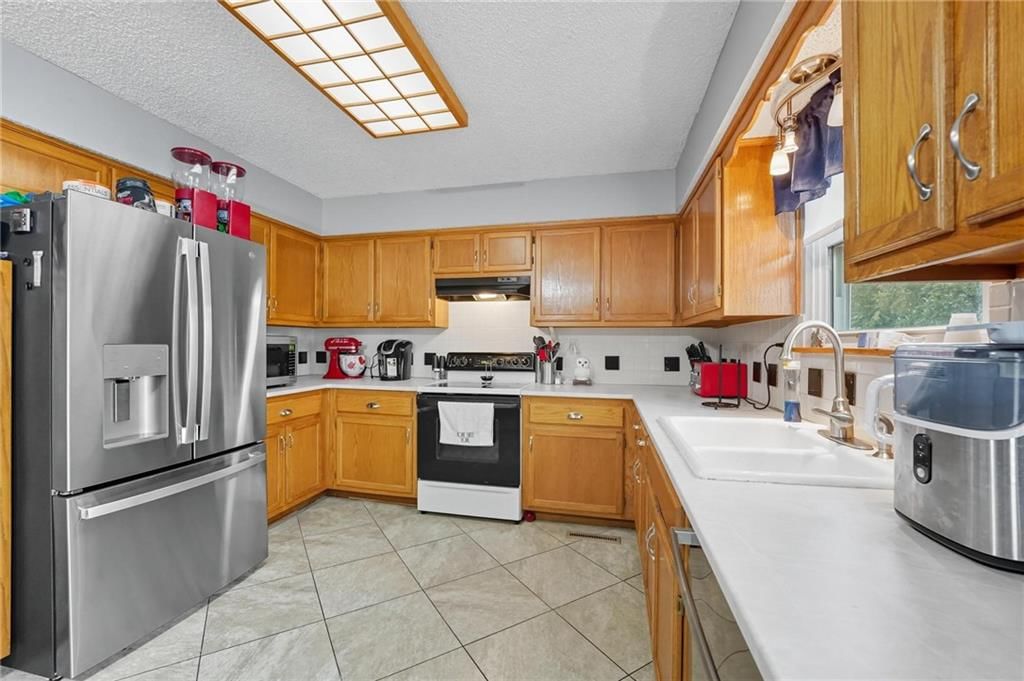 209 Cross Creek Drive — photo 8