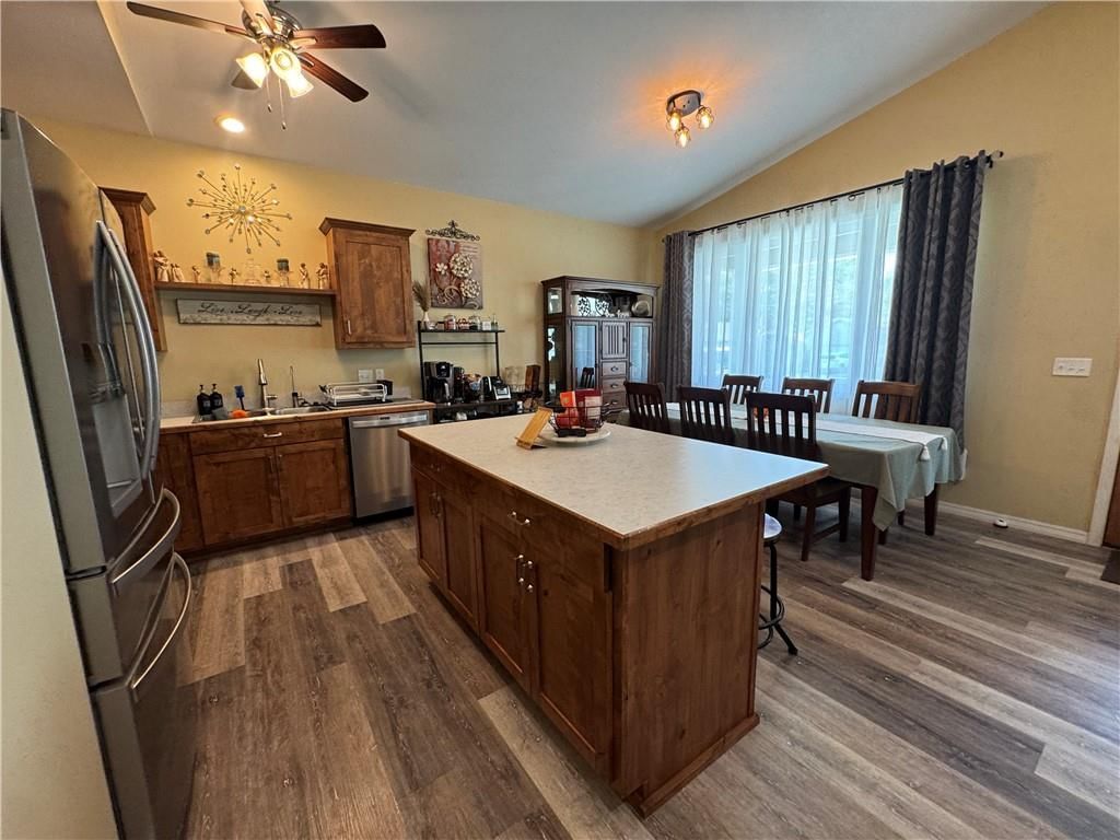 104 S Jefferson Street — photo 16