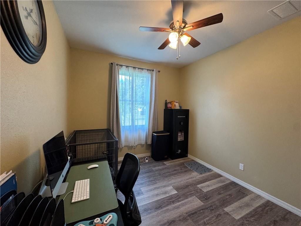 104 S Jefferson Street — photo 20