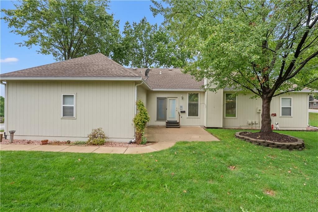 3107 S Cochise Avenue — photo 35