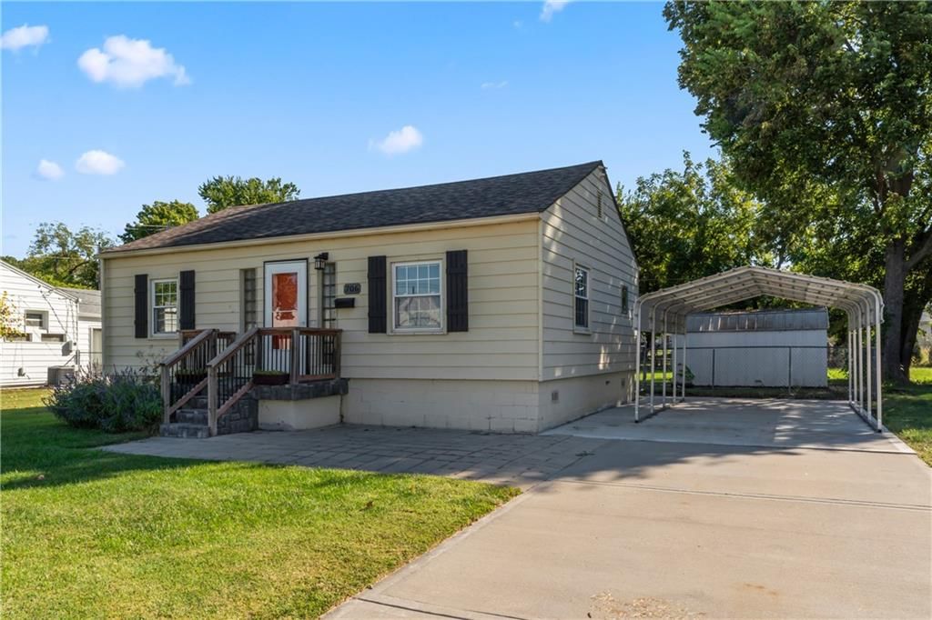 706 S Kansas Avenue — photo 3