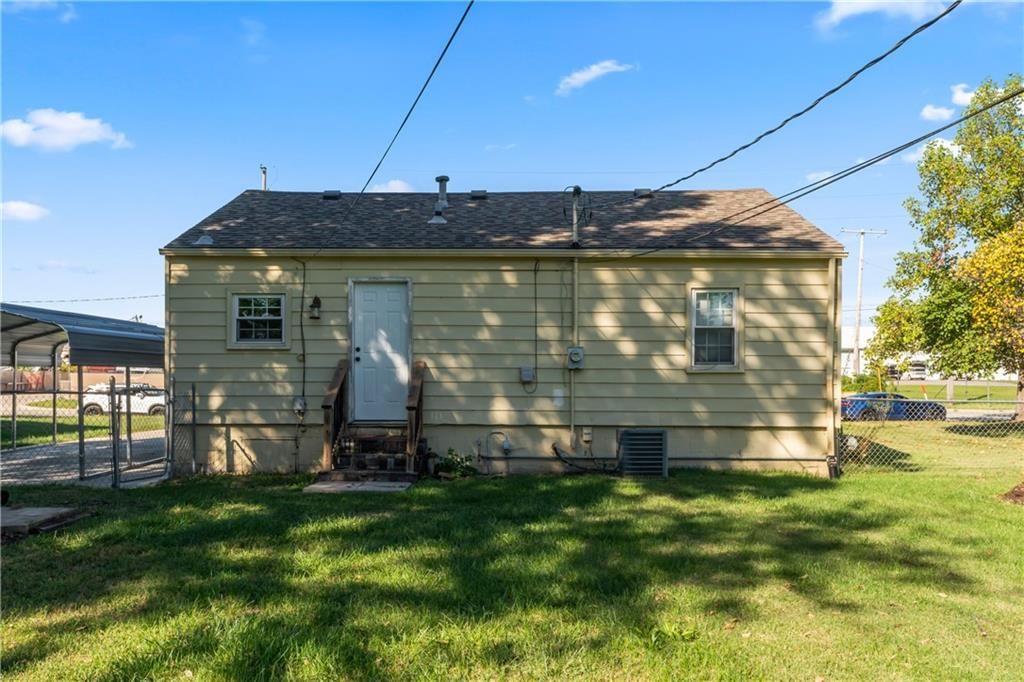 706 S Kansas Avenue — photo 26