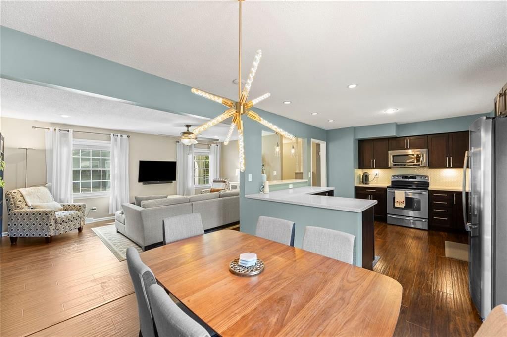 9135 Hayes Drive — photo 11