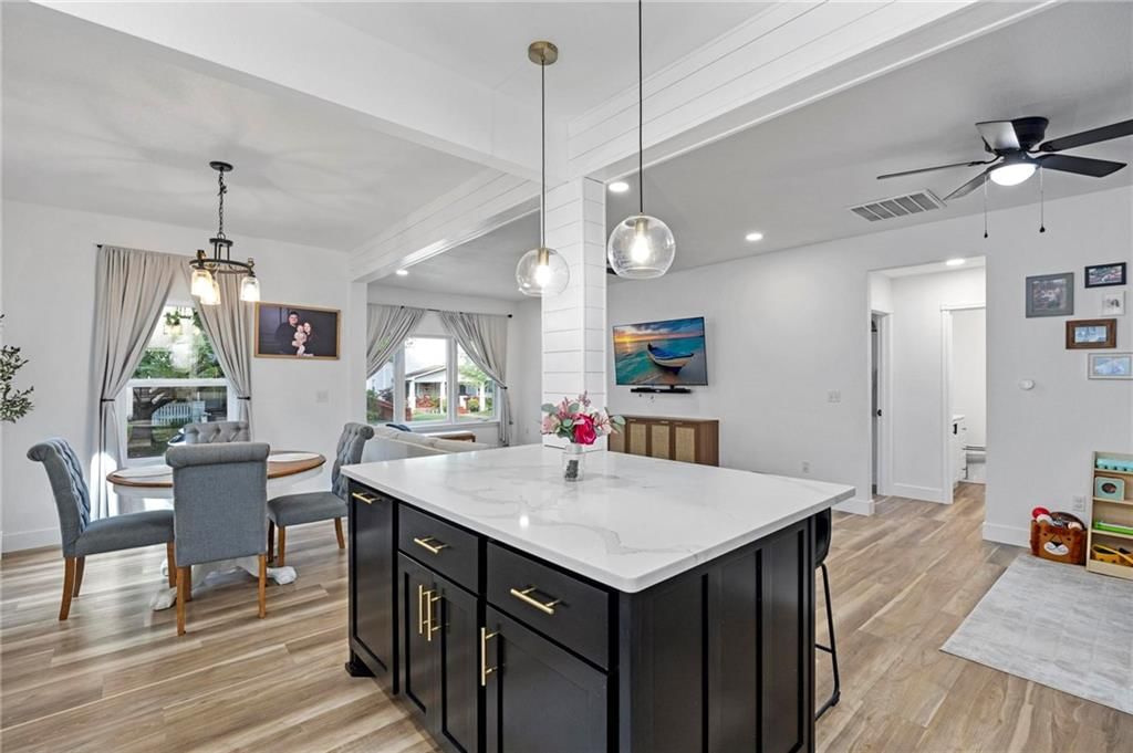 805 W 1st Street — photo 3
