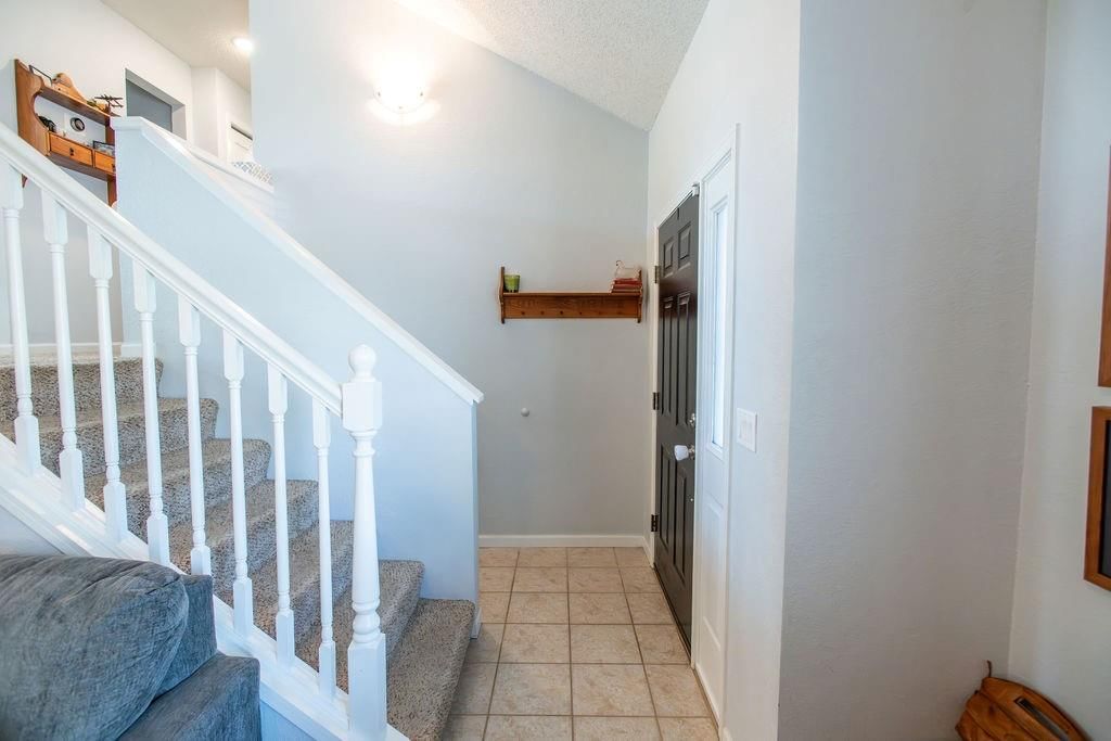 207 SUMMER Place — photo 6