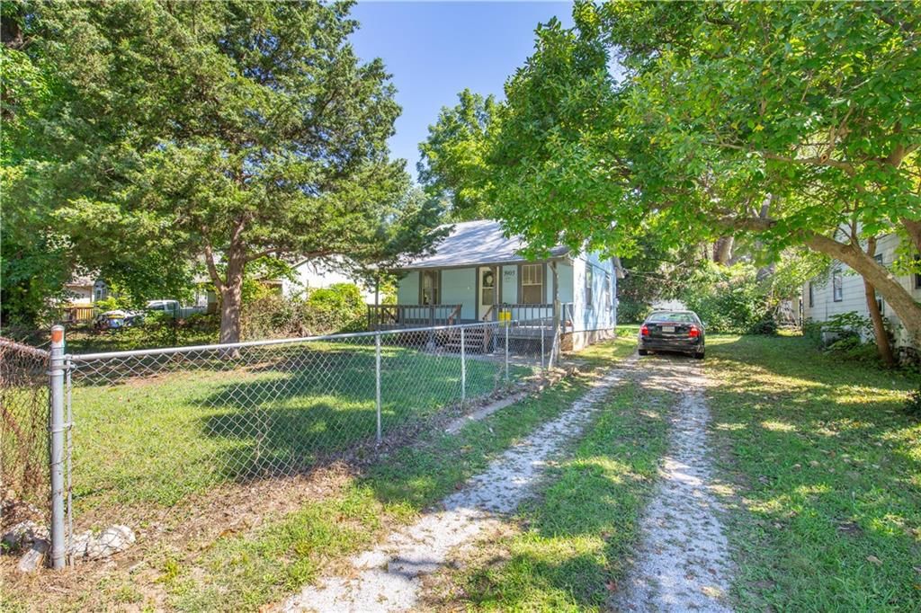 3905 N Jackson Avenue — photo 5