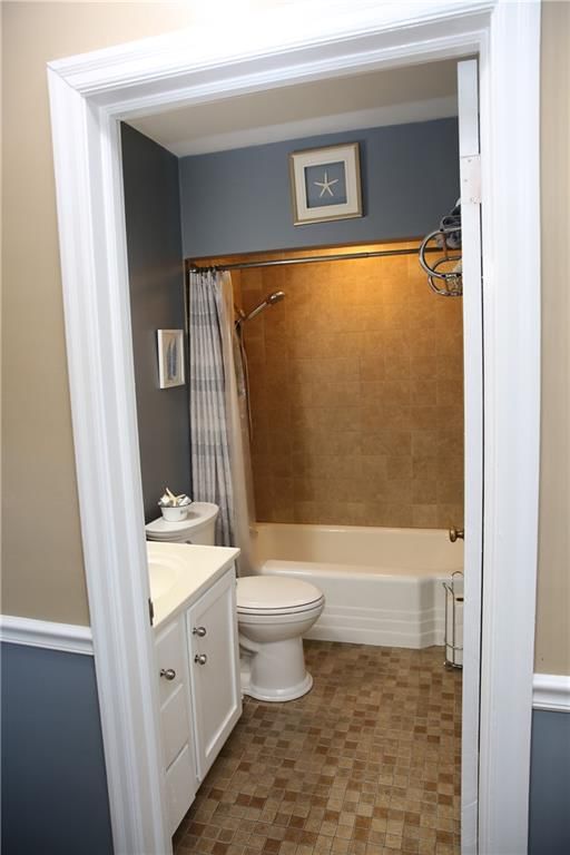 1913 S 39th Street — photo 24