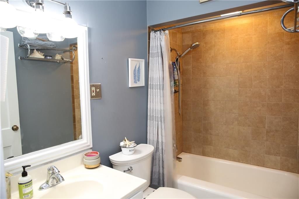 1913 S 39th Street — photo 25