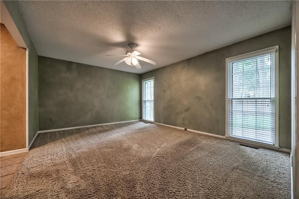 8215 Rosehill Road — photo 21