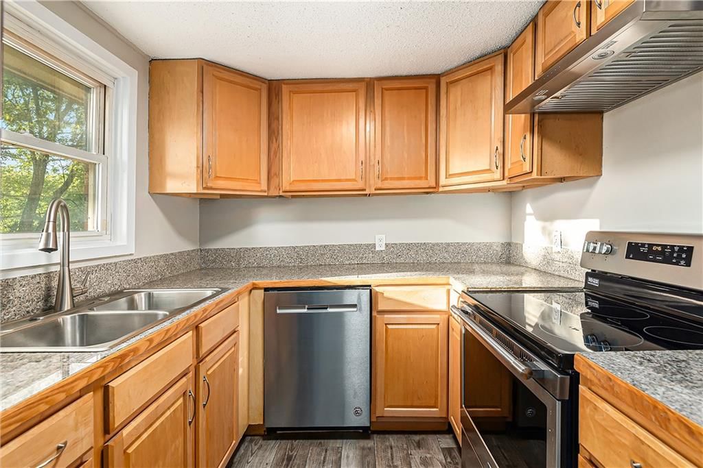 4020 N Spruce Avenue — photo 8