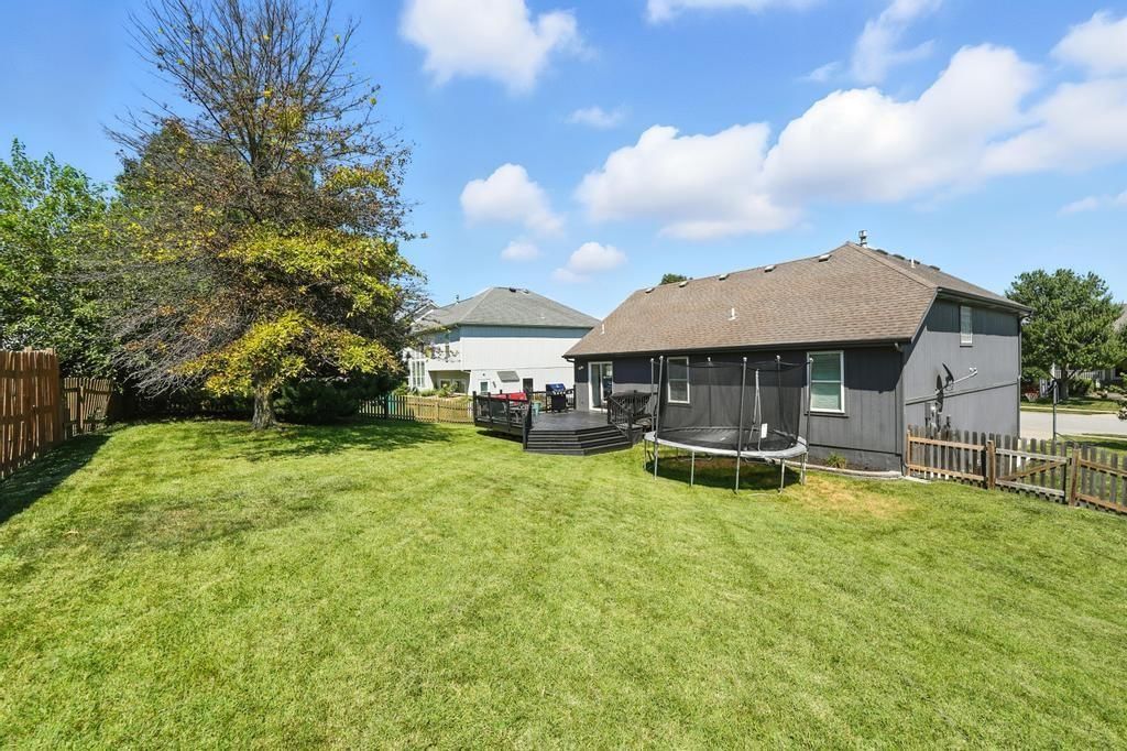 608 Johnston Parkway — photo 39