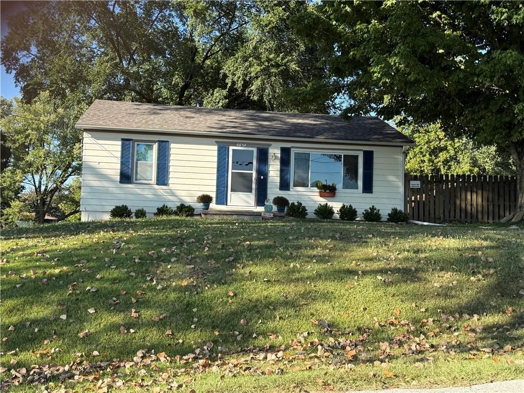 6654 Cleveland Avenue, Kansas City, KS
