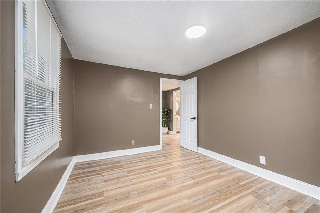 812 S Woodland Avenue — photo 11