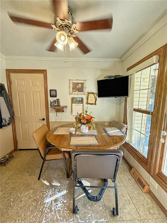 1251 E Crestview Drive — photo 4