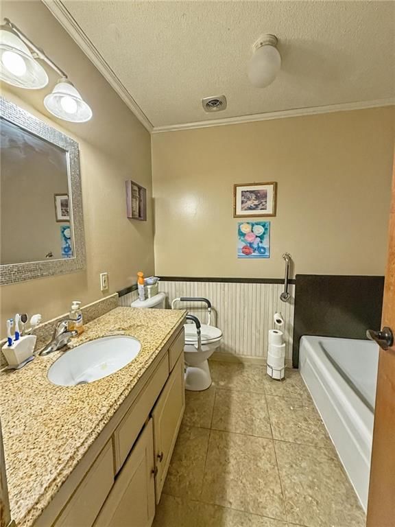 1251 E Crestview Drive — photo 5