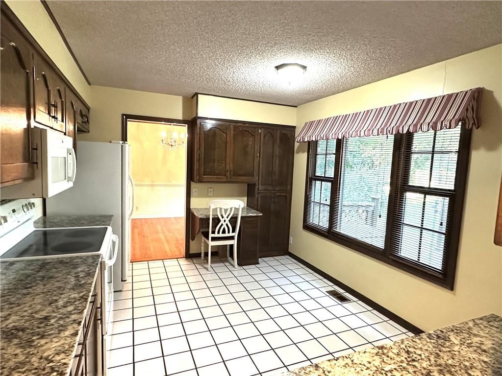 3422 Jardine Terrace — photo 8