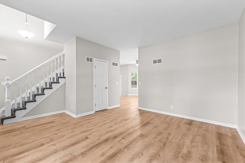 1121 N Julia Street — photo 6