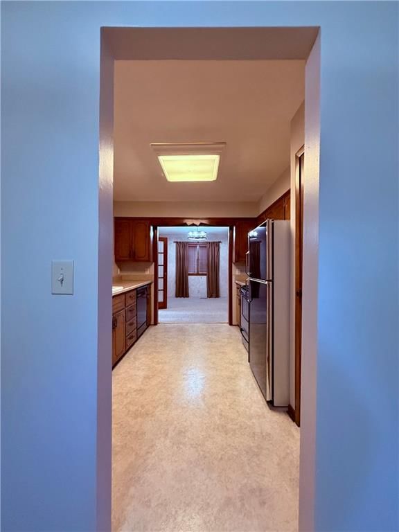 609 Summit Drive — photo 8