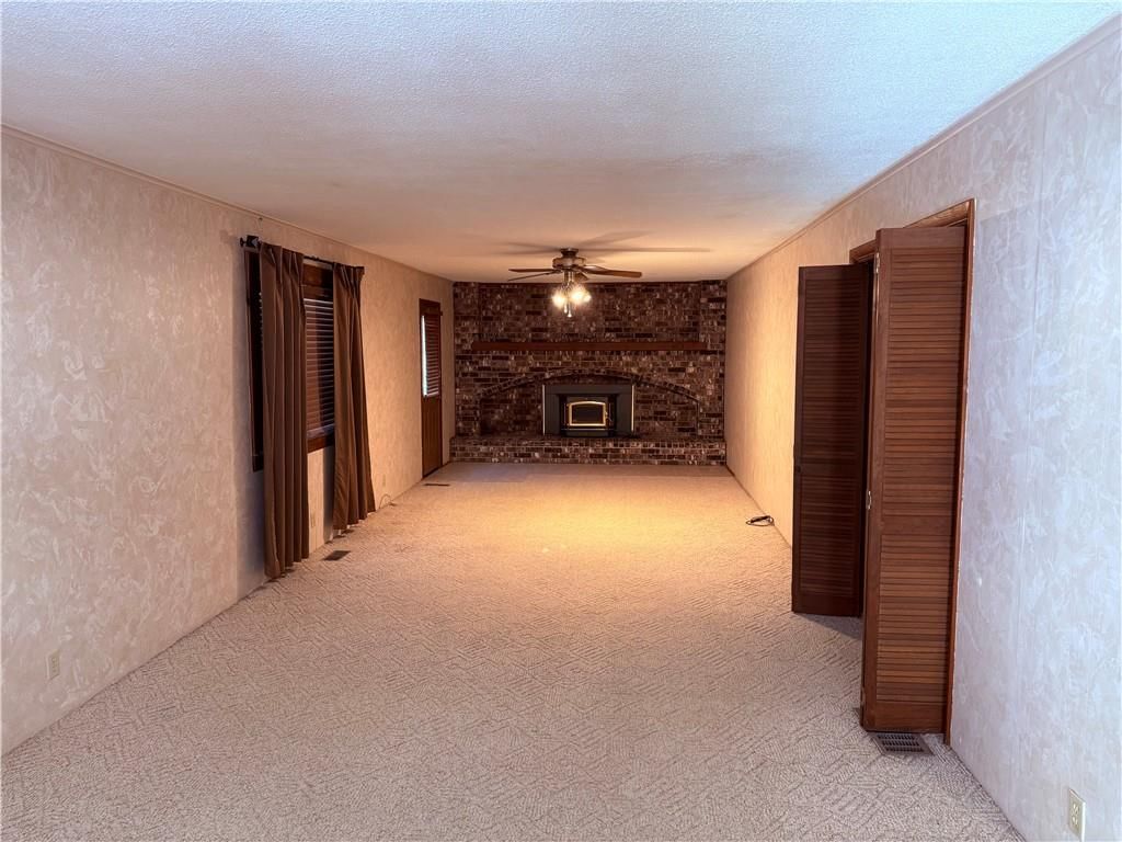 609 Summit Drive — photo 9