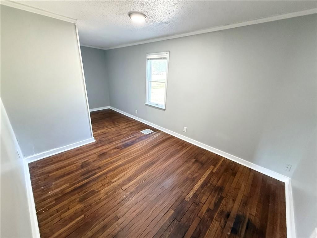327 S Hunter Street — photo 21