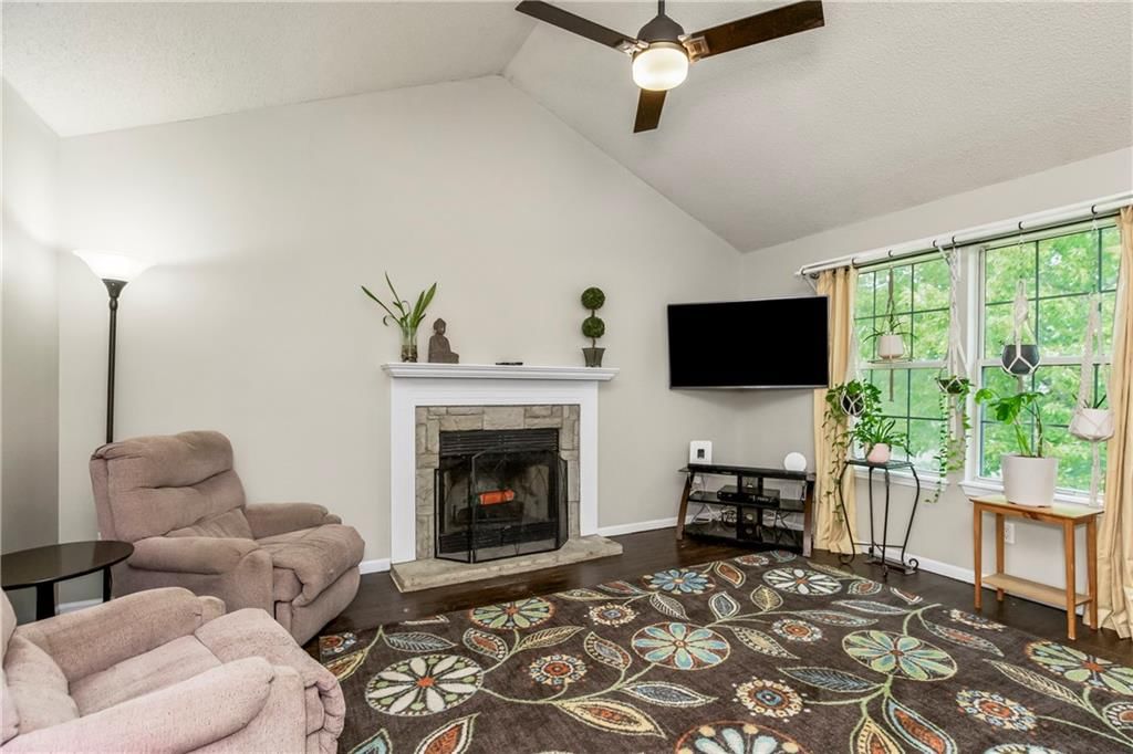 700 S DEERFIELD Drive — photo 4