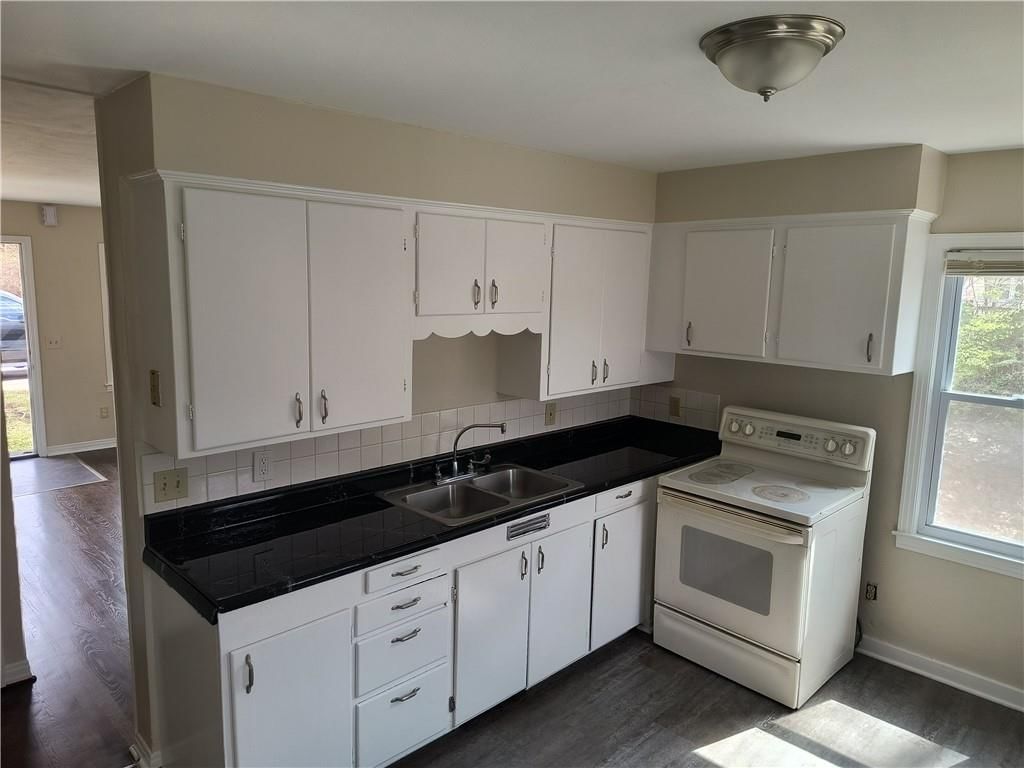 1312 N Main Street — photo 4
