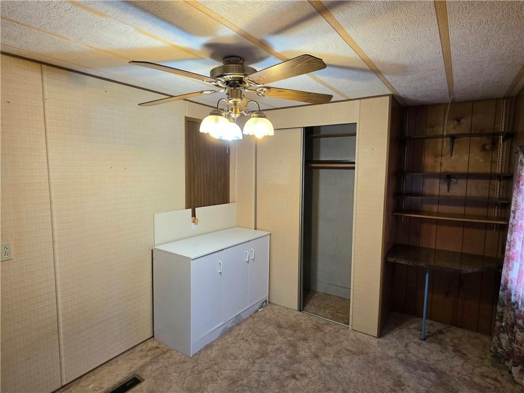 406 S Summer Street — photo 14