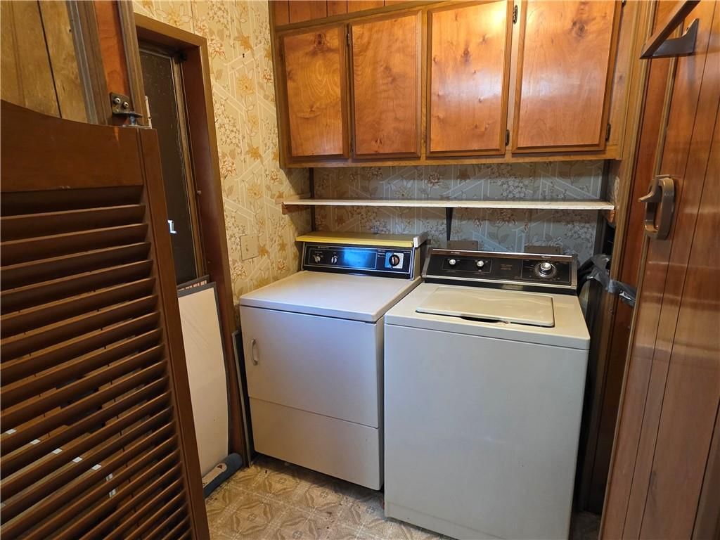 406 S Summer Street — photo 17