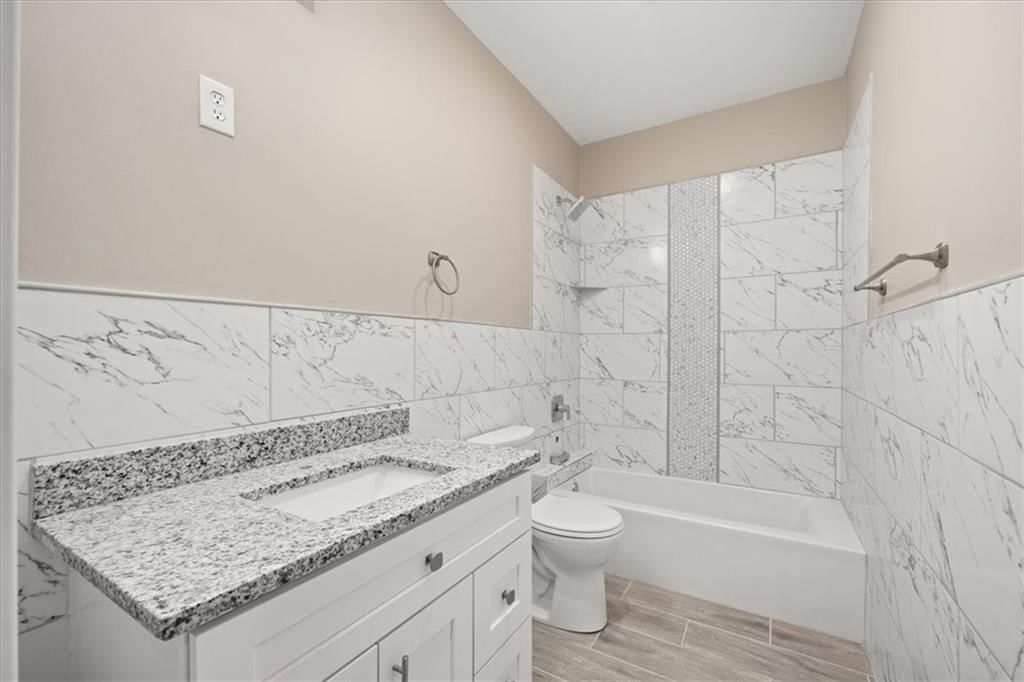 1013 Armstrong Avenue — photo 16