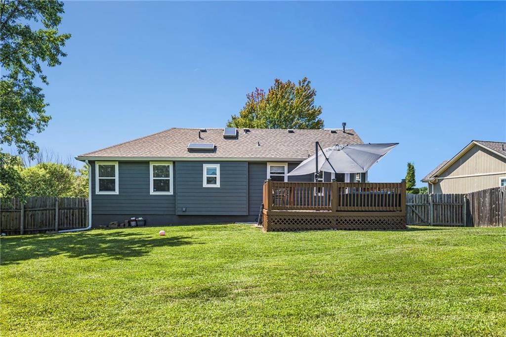 19 SW Whitlock Drive — photo 23