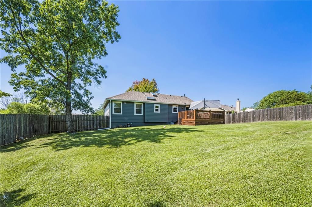 19 SW Whitlock Drive — photo 24