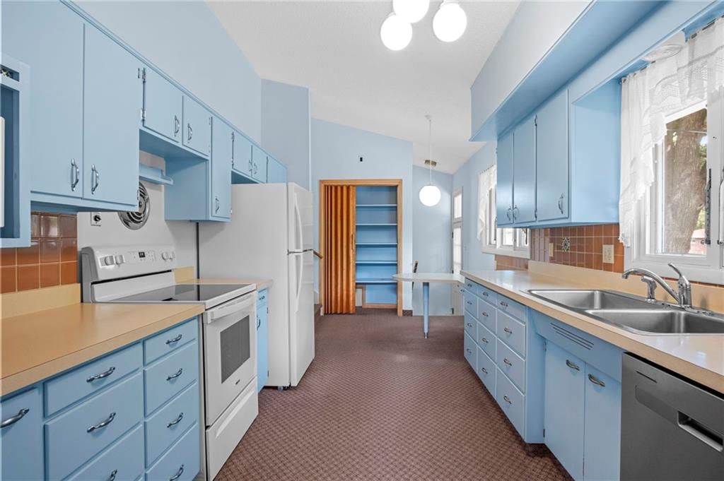 1720 Linden Lane — photo 11