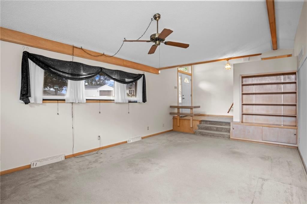 1720 Linden Lane — photo 8