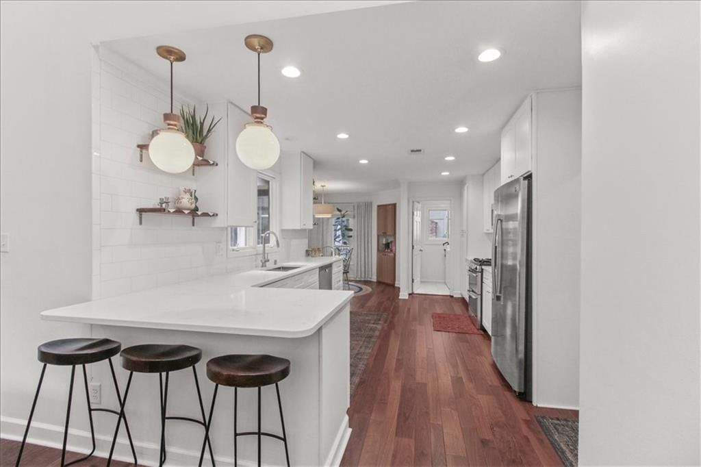 203 NE Shoreview Drive — photo 14