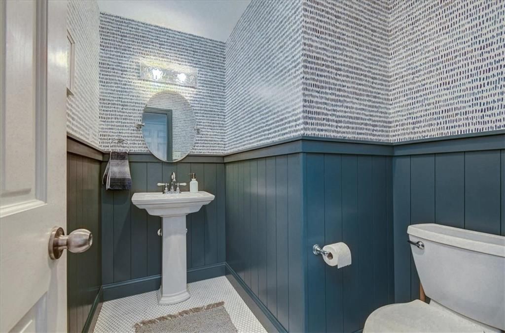 203 NE Shoreview Drive — photo 21