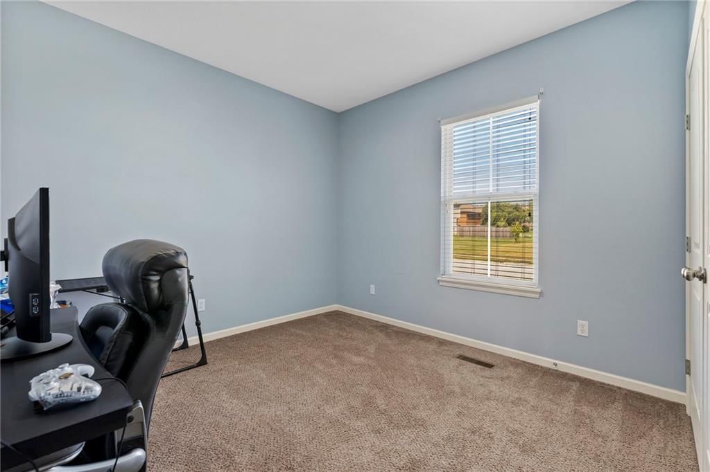 21904 Crystal Avenue — photo 20
