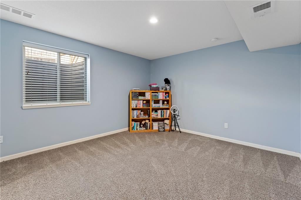 21904 Crystal Avenue — photo 25