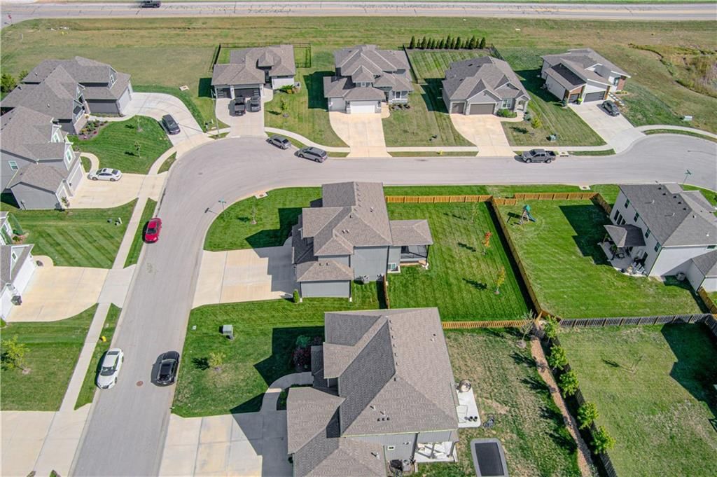 2023 SW Farm Field Lane — photo 35