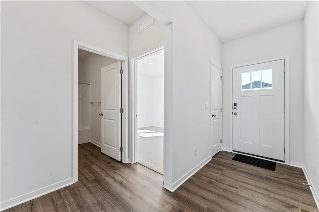 2202 Creek View Lane — photo 5