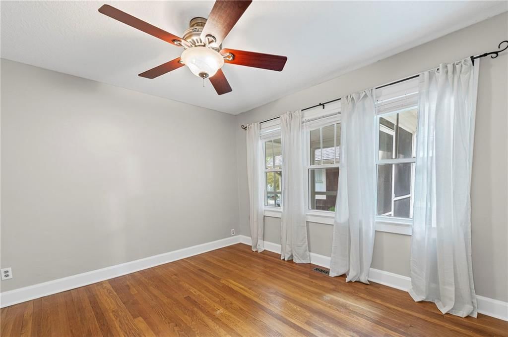 635 E 61ST Street — photo 11