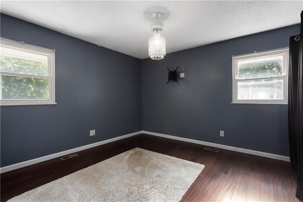 2410 Briarcliff Avenue — photo 11
