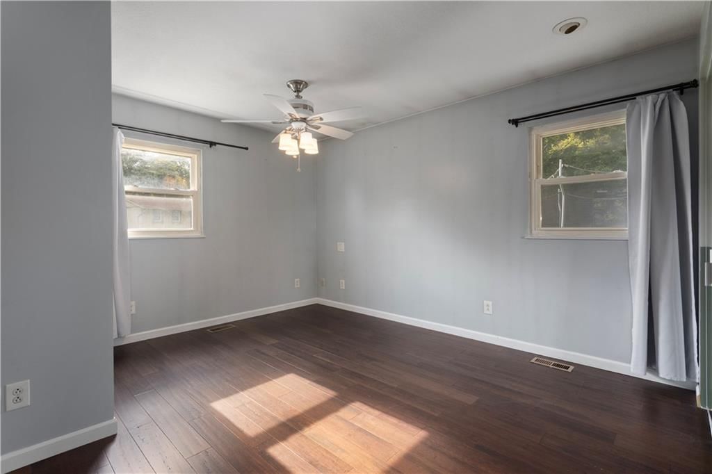 2410 Briarcliff Avenue — photo 13